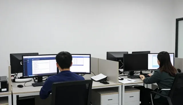 团队协作如何保障企业网站稳定性